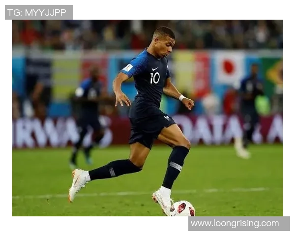 足球明星是否也能被视为真正的明星探讨与分析 足球明星是否也能被视为真正的明星探讨与分析